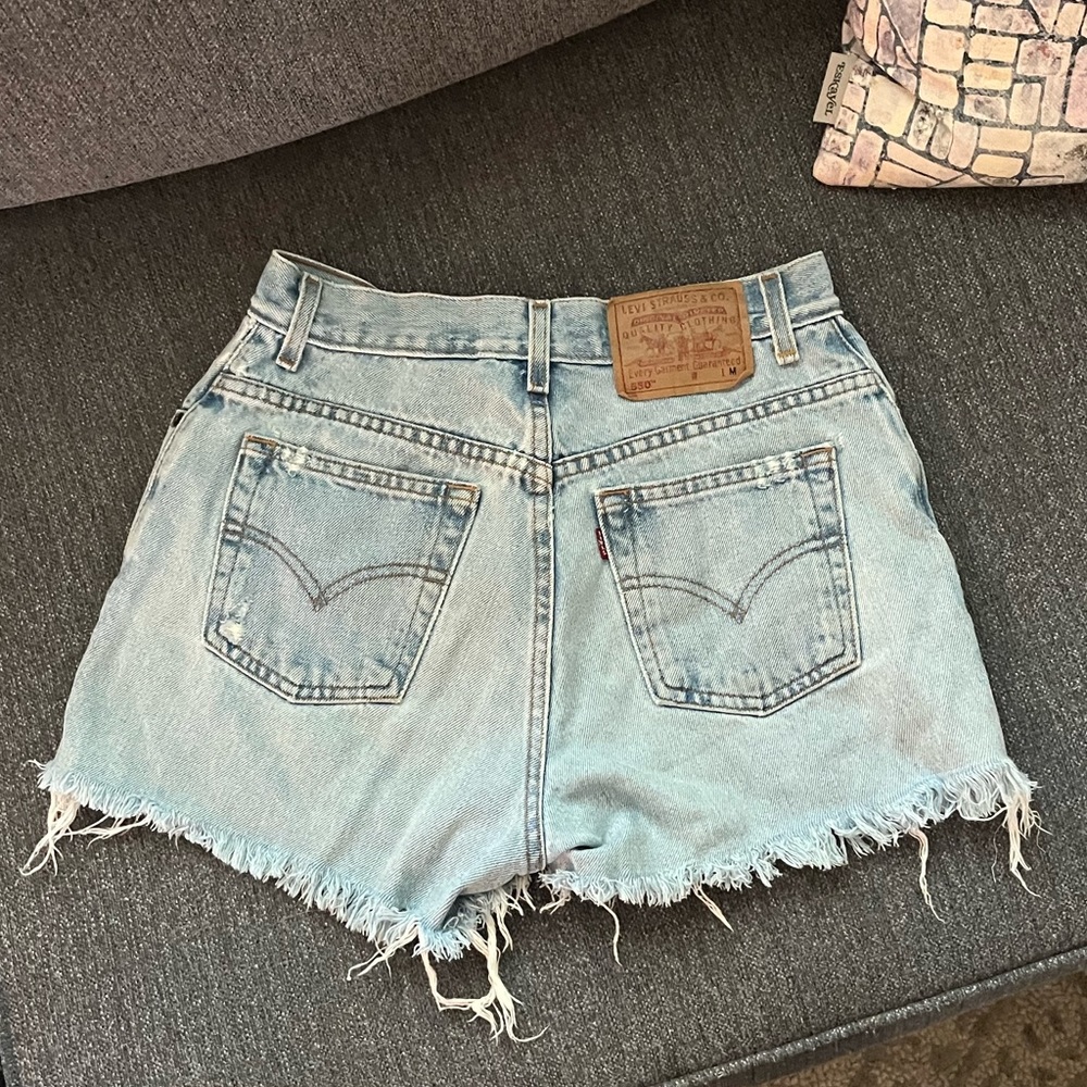 Vintage Levi’s high waisted denim shorts Wedgie